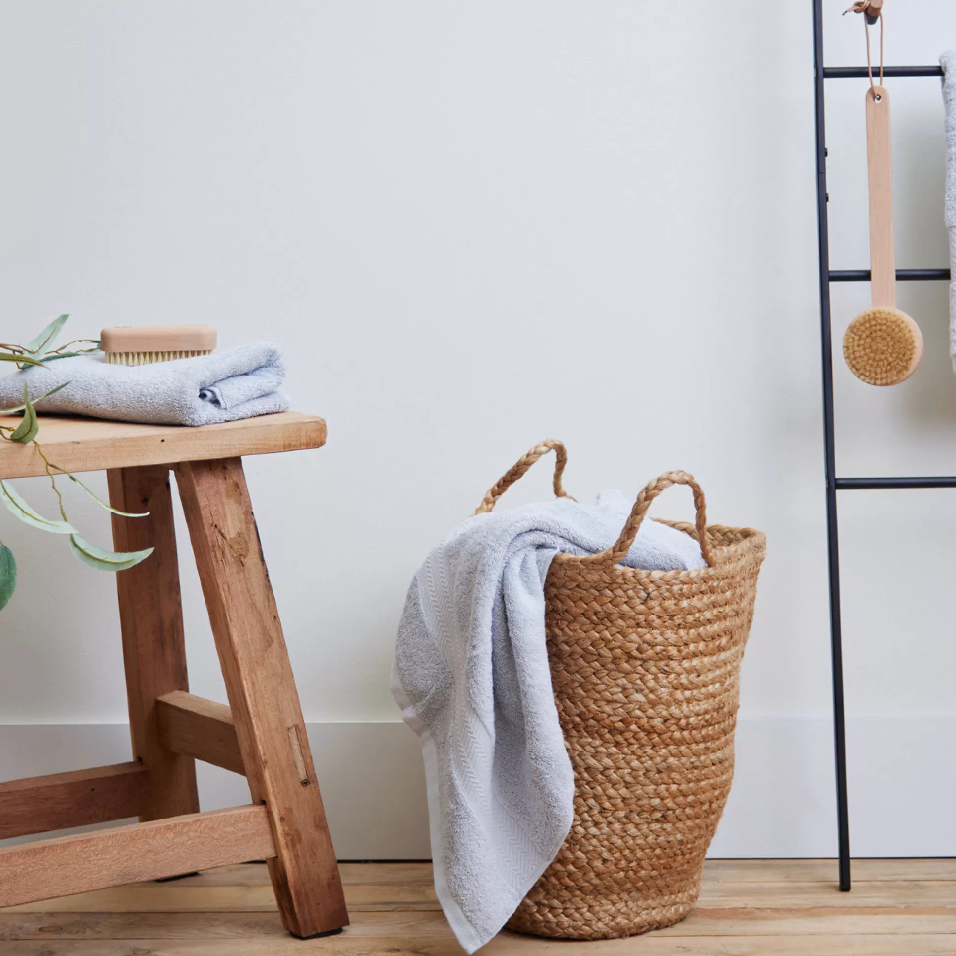 Laundry Baskets>Meadows and Byrne Wicker Laundry Bag