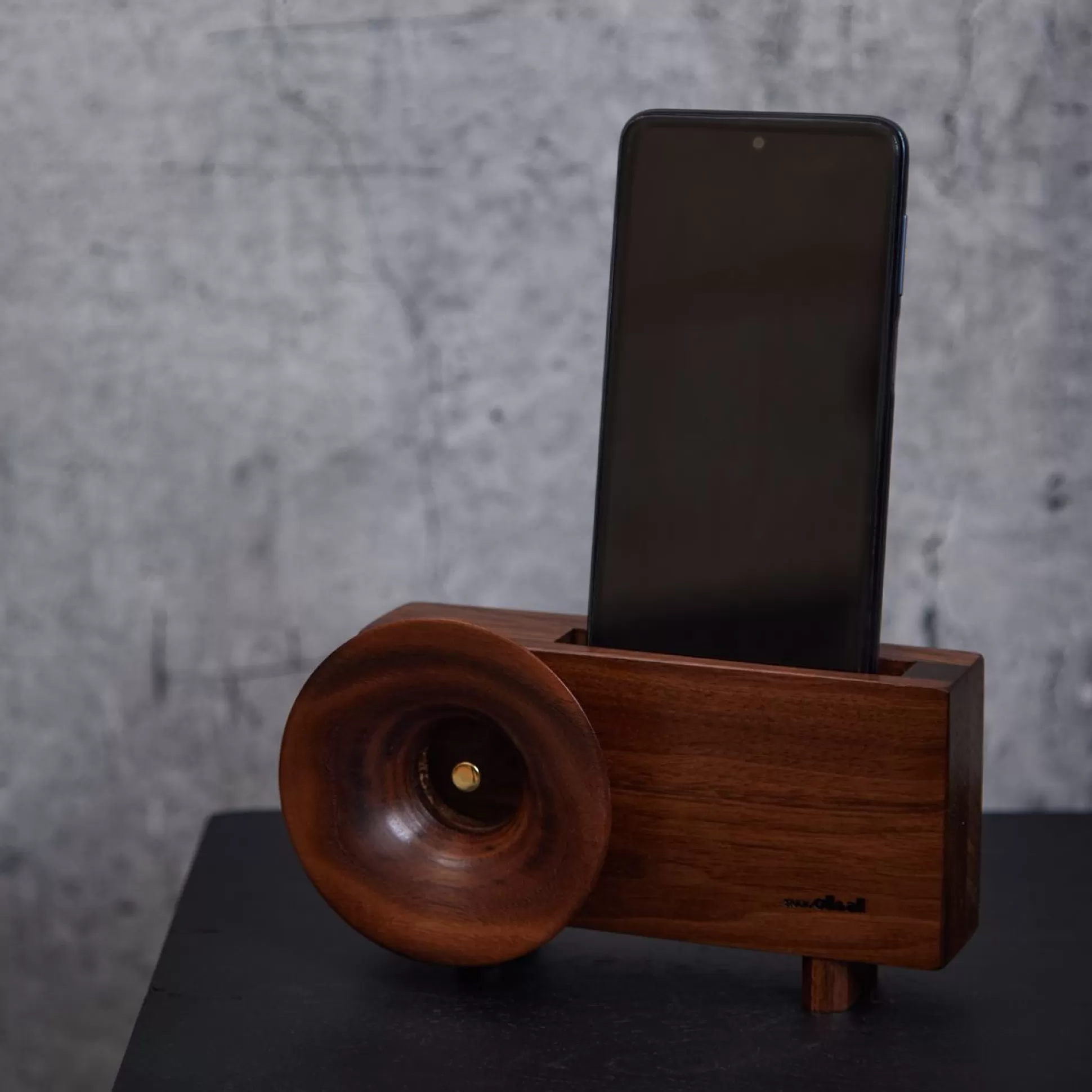 Decoration & Home Accessories>Meadows and Byrne Wooden Amplifier - Walnut